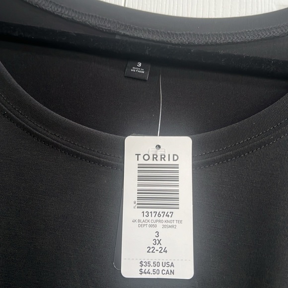 NWT Torrid Knot Tee - Picture 2 of 4